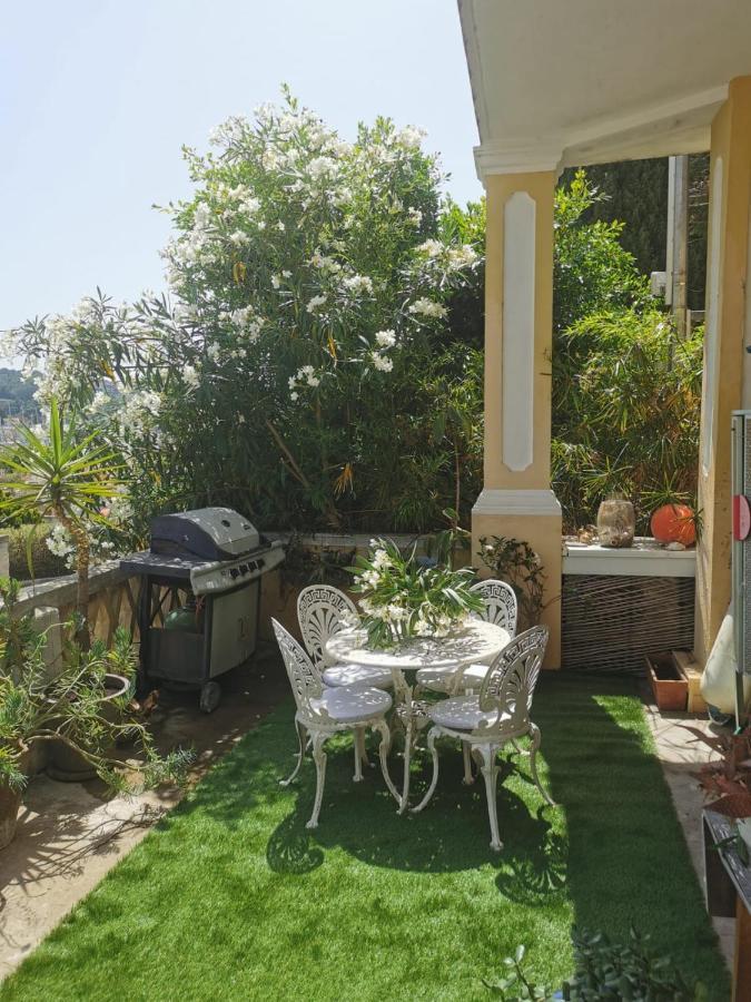 Petit Paradis - St Mandrier Village Saint-Mandrier-sur-Mer Exterior foto